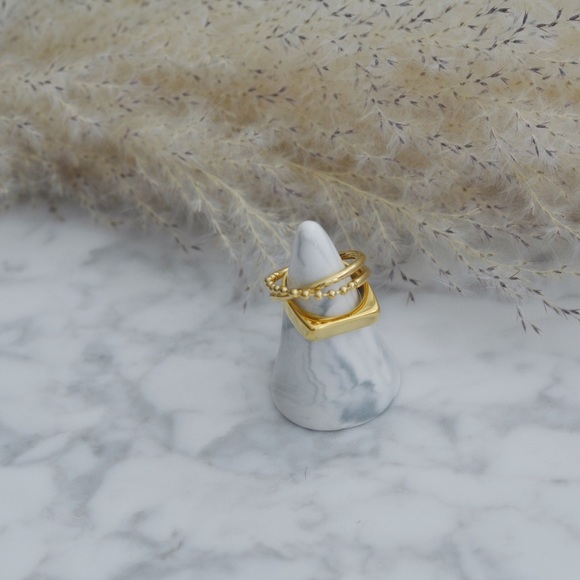 18K Gold Plated Titanium Double Beaded Band Ring - Picture 7 of 8